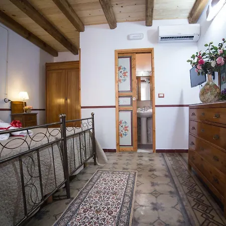 Teresa 4* Santa Teresa Di Riva