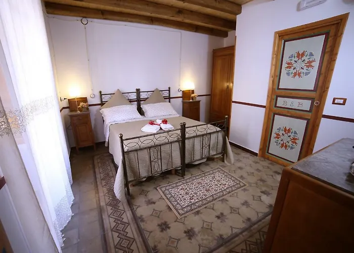 Teresa Santa Teresa Di Riva