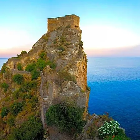 Teresa 4* Santa Teresa Di Riva