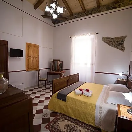 Teresa Santa Teresa Di Riva