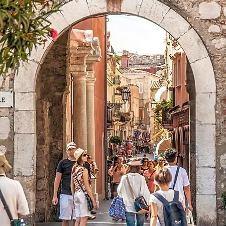 Teresa Alojamento de Acomodação e Pequeno-almoço Santa Teresa Di Riva